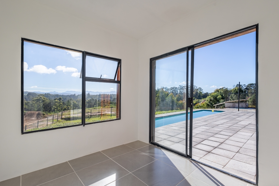 6 Bedroom Property for Sale in Harkerville A H Western Cape